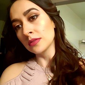 Meet your Posher, Luz